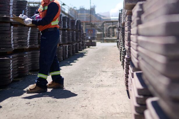 Traders de metales de Glencore logran ganancias récord en medio de crisis energética