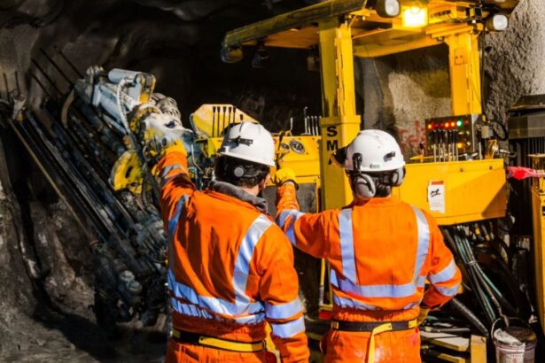 Mineros chilenos: aporte vital a economía y seguridad prioritaria
