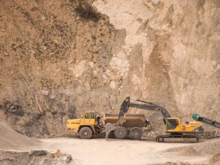Mineras peruanas diversifican exportaciones hacia Asia ante amenaza arancelaria de EE.UU