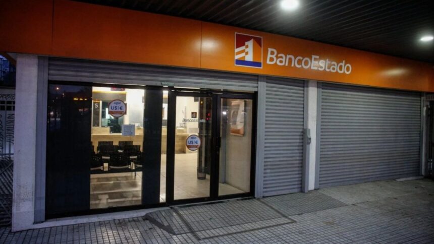 Protestas en Chile por Eliminación del Feriado Bancario por Ley FinTec