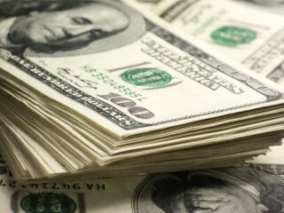Movimientos financieros en Chile: UF y dólar se mantienen estables