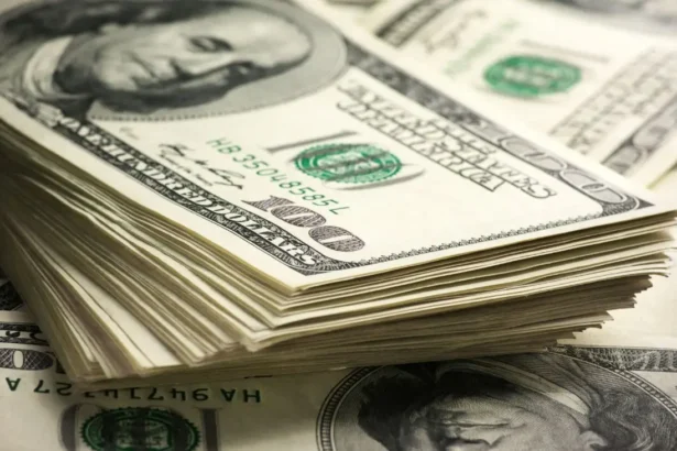 Movimientos financieros en Chile: UF y dólar se mantienen estables