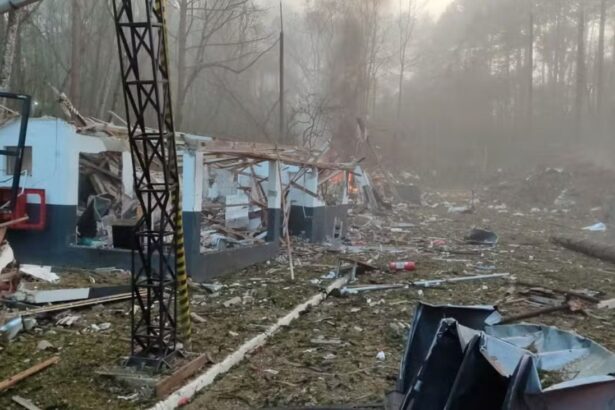 Grave explosión en fábrica de Enaex en Quatro Barras: 15 heridos