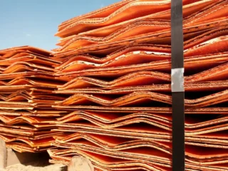 Proyecciones estables para el precio del cobre hasta 2026