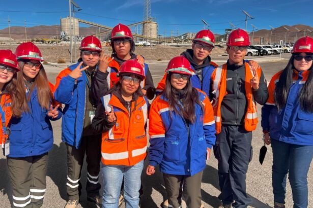 Estudiantes de Calama inician práctica en Minera El Abra: Impulso formativo