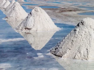 Boom en acciones y precios: litio chileno en alza tras cierre en China