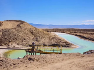 El litio chileno: desafíos y oportunidades en la economía nacional