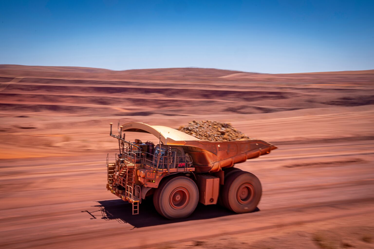 Free cash flow de BHP cae 55% en el año fiscal 2025 pese a disciplina de costos
