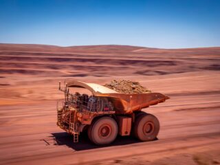 Free cash flow de BHP cae 55% en el año fiscal 2025 pese a disciplina de costos