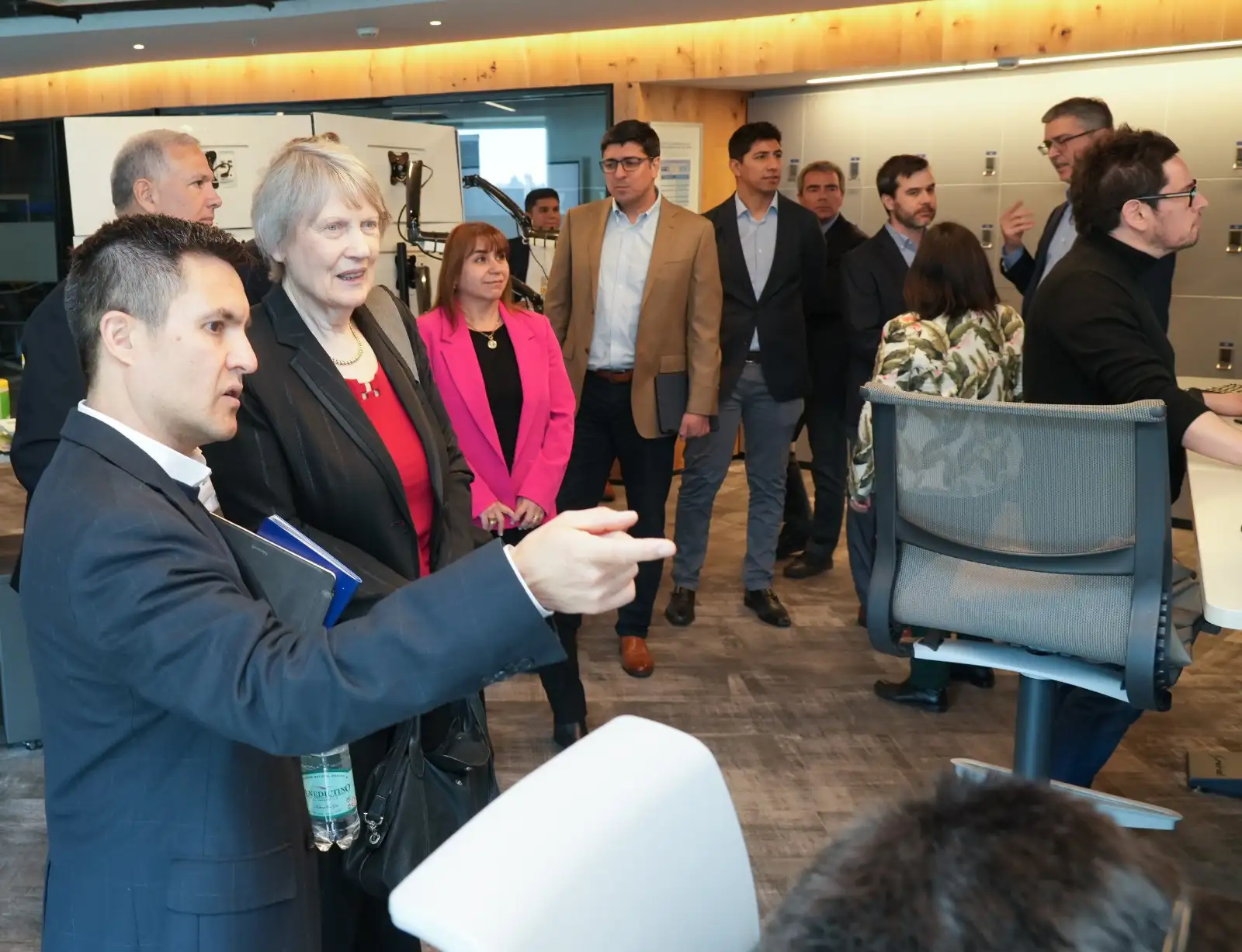 Representantes de la Iniciativa para la Transparencia de Industrias Extractivas visitan las oficinas de Anglo American