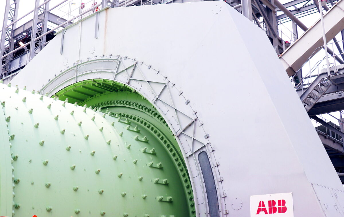 ABB implementará un programa de servicio para accionamientos de molinos en minas de cobre de Codelco ABB implementará un programa de servicio para accionamientos de molinos en minas de cobre de Codelco