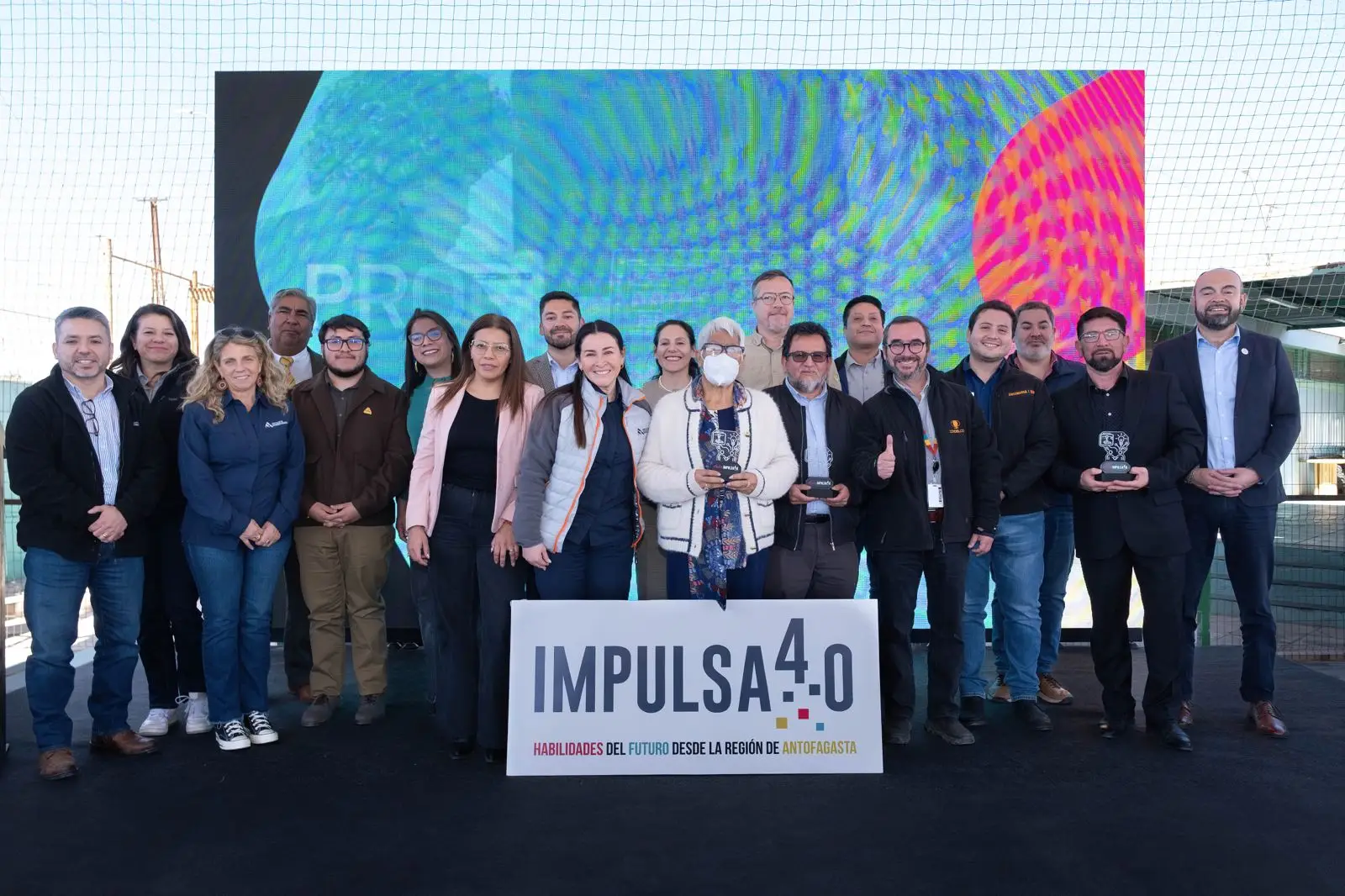 Minería unida por la educación: Cuatro compañías inauguran Aulas Tecnológicas de enseñanza STEM para jóvenes