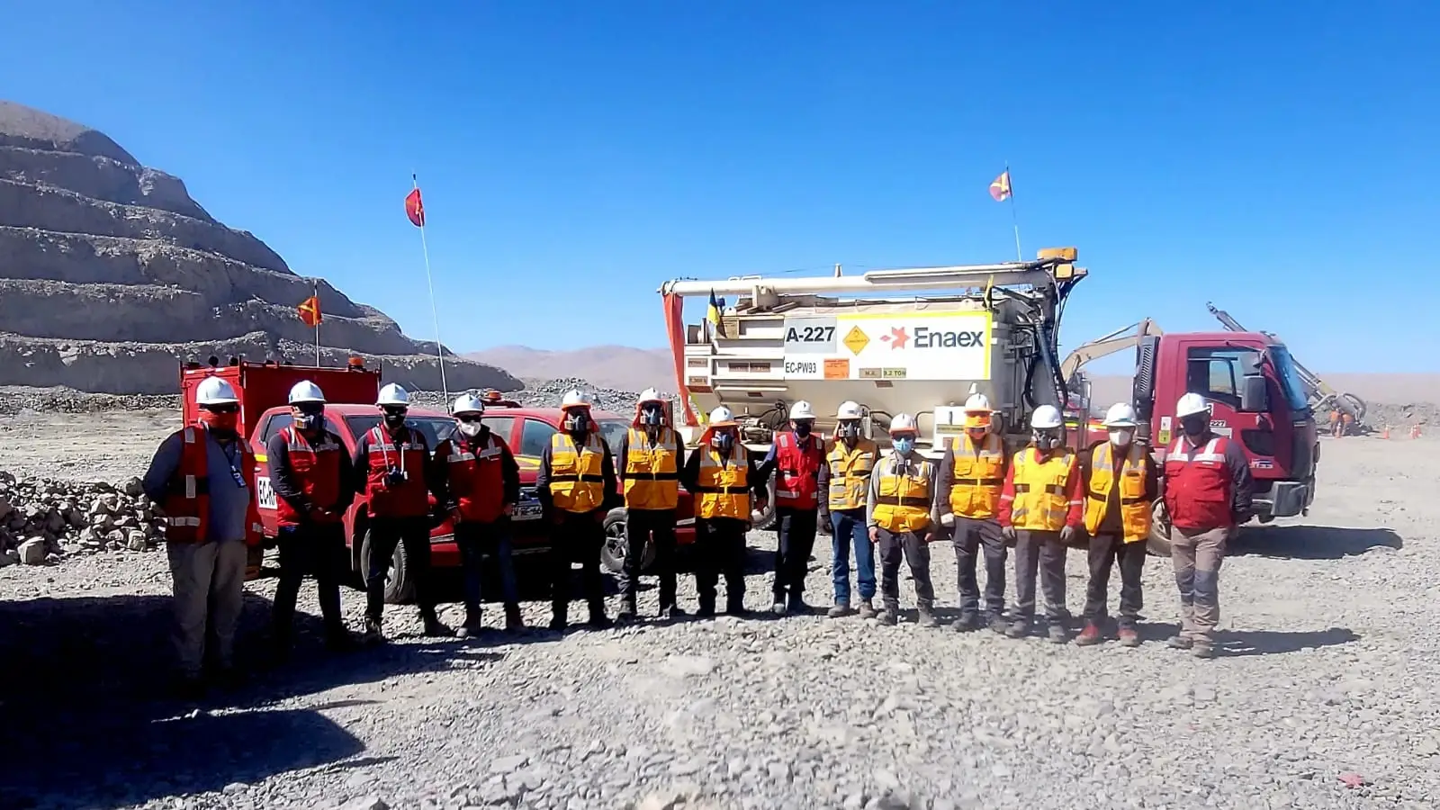 Trabaja en Enaex: Más de 50 ofertas laborales en Chile con foco en minería, robótica y operaciones en faena