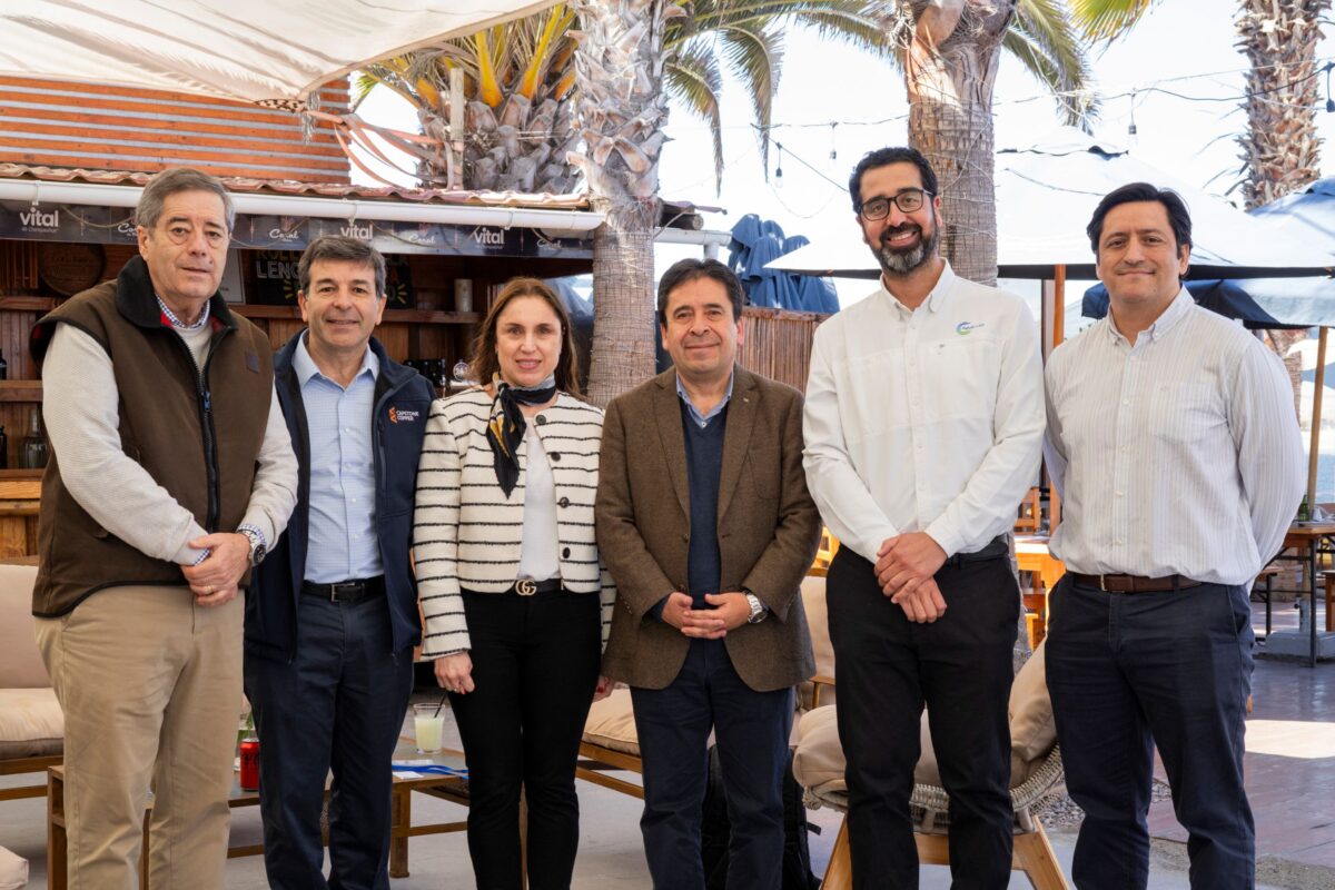 Aguas CAP y ACADES reciben a delegación del Banco Mundial para fortalecer la desalación como eje de seguridad hídrica Aguas CAP y ACADES reciben a delegación del Banco Mundial para fortalecer la desalación como eje de seguridad hídrica