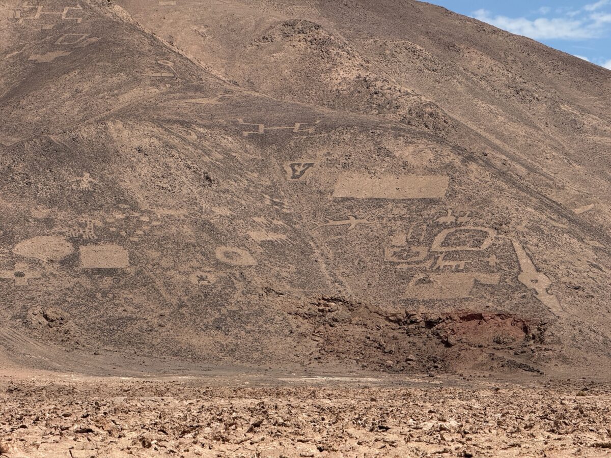 Geoglifos de Pintados inicia su postulación como Sitio de Patrimonio Mundial ante la Unesco Geoglifos de Pintados inicia su postulación como Sitio de Patrimonio Mundial ante la Unesco