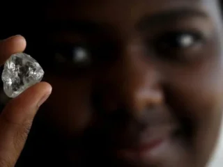 Botswana acelera la jugada maestra: ¿Un nuevo rey en el mercado de diamantes?