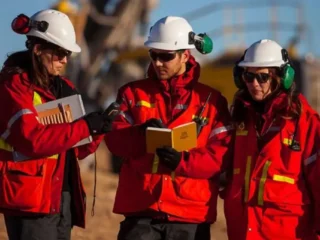 Ministerio de Minería tiene ofertas de empleo con sueldos de hasta $4 millones: Postula acá