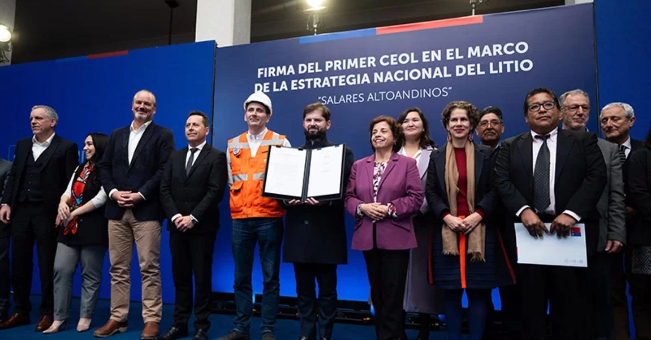 Presidente Boric encabeza firma del primer CEOL en Chile para el proyecto Salares Altoandinos