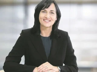 Natascha Viljoen se convierte en la primera CEO de Newmont tras la salida de Tom Palmer.