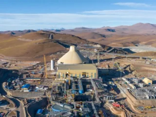 Negociaciones avanzadas para gran fusión minera entre Anglo American y Teck Resources