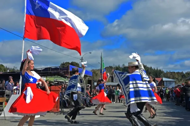 Llegan las Fiestas Patrias: Consejos para prevenir lesiones durante las celebraciones