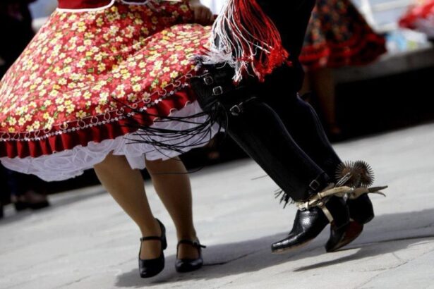 Aguinaldo Fiestas Patrias: Más del 60% de los trabajadores lo recibirá, ¿en qué lo usarán?