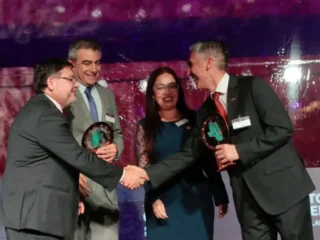 Sierra Gorda SCM recibe Premio AIA 2025 por innovación tecnológica con SierraDrone