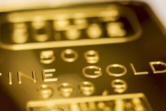 El oro alcanza niveles históricos por expectativas de la Fed.