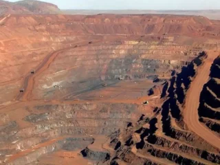 Taludes mineros: Esteban Hormazábal plantea enfoque multidisciplinario para un diseño más seguro