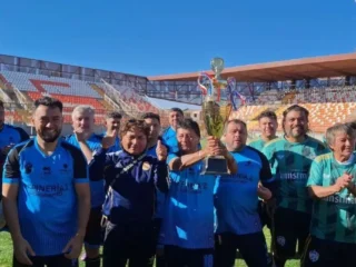 Triunfo en honor a los mineros: cuadrangular emocionante en Chuquicamata