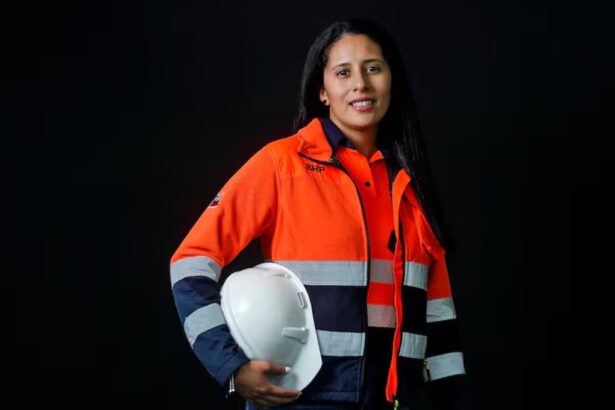 “Se necesita rigger”: Marjorie Zambra, la ingeniera que hoy supervisa la producción en mina Escondida