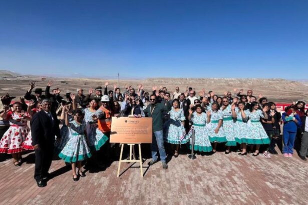 Ministro Hales inaugura el “Mirador Mina DMH” como nuevo atractivo turístico en Calama