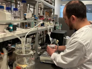 ¡Un antes y un después para la minería chilena! La U. de Chile revoluciona la producción de litio con un proceso más limpio y eficiente