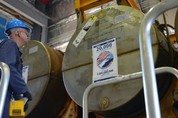 Escasez de uranio en EE.UU.: Proyecto innovador asegura abastecimiento interno.