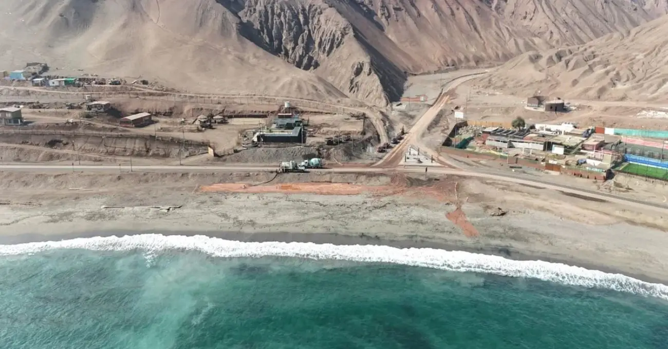 Pescadores de Antofagasta demandan a Minera Escondida por presunto derrame tóxico