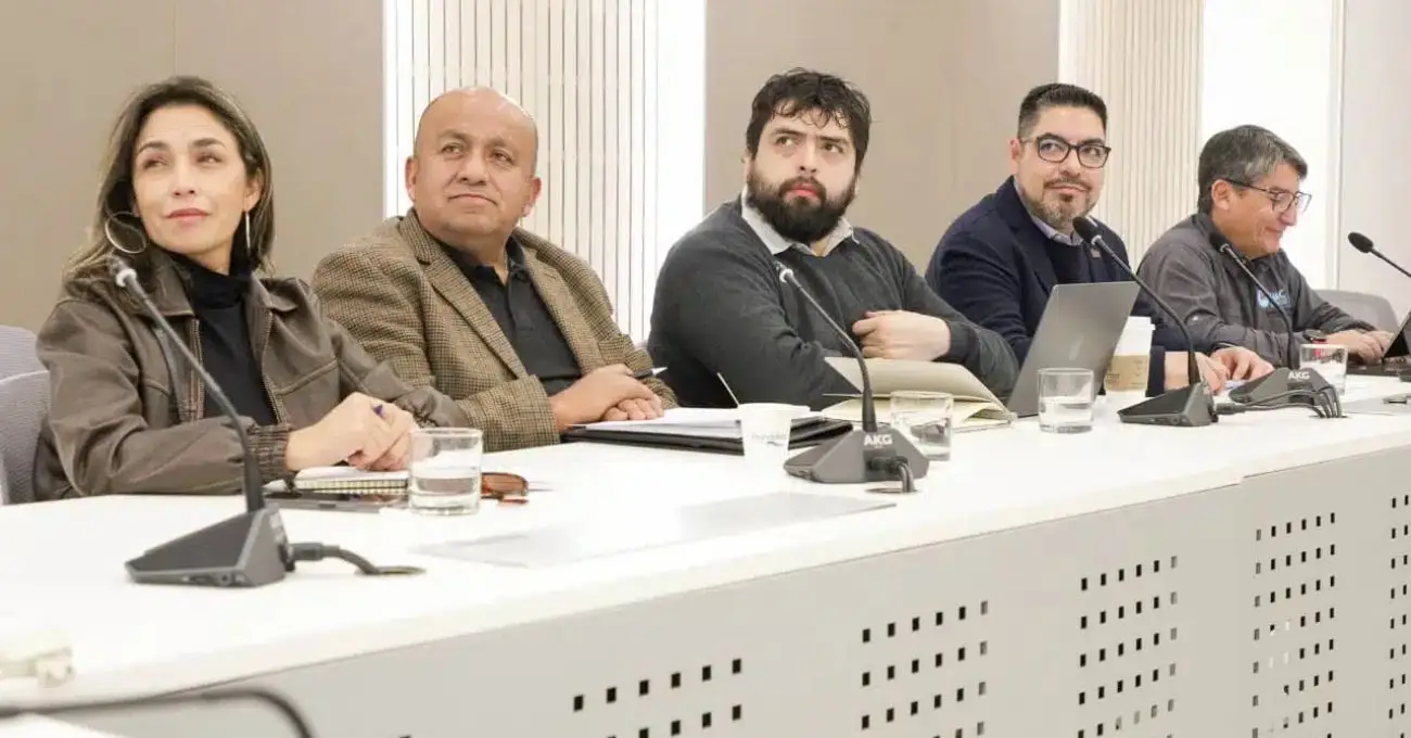 Confemín lidera Política Nacional de Seguridad y Salud en Minería. Confemín lidera Política Nacional de Seguridad y Salud en Minería.