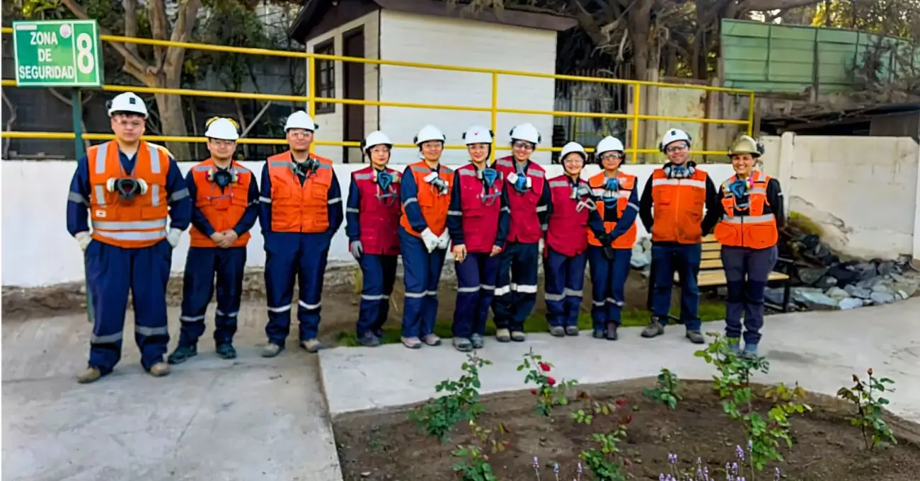 Estudiantes del Liceo Bicentenario de Minería inician ciclo de visitas a planta de Minera Las Cenizas