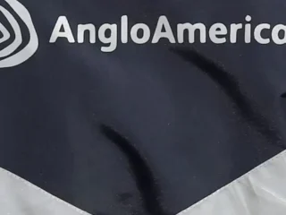 La fusión Anglo-Teck en ojos de tres expertos: consolidación minera, apetito por cobre y un camino aún incierto