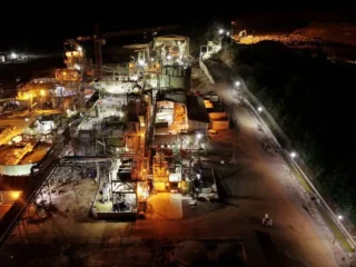 Venta total de participación de Kinross Gold en Asante Gold en Ghana