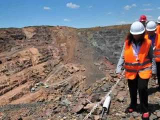 Enredos en la tramitación ambiental minera chilena