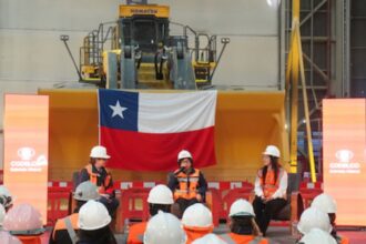 Más de cien mujeres de Gabriela Mistral compartieron en conversatorio con Ministra de Minería
