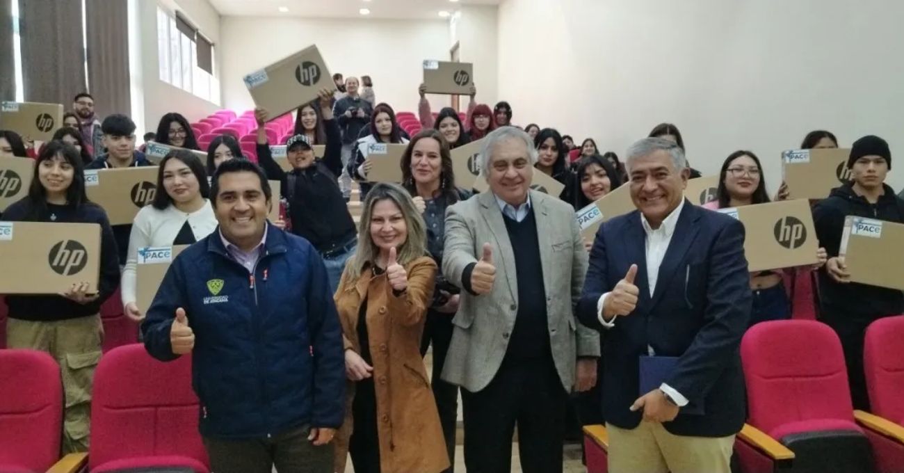 Apoyo tecnológico a estudiantes universitarios de Atacama por Minera Candelaria