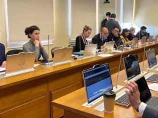 Comisión de Economía rechaza proyectos que buscaban eliminar la UF