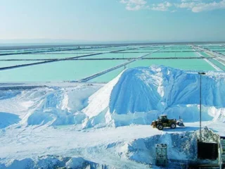 Inversión de US$2.000 millones en proyecto sustentable de litio en Chile.