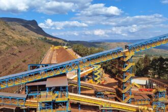 Vale reabre mina de Capanema con enfoque sustentable en Minas Gerais.