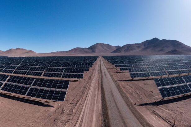 Parque Fotovoltaico Pampino avanza en Tarapacá con 170 MW y almacenamiento de 1.020 MWh