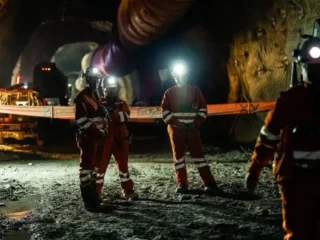 Codelco presenta a integrantes del Grupo de Expertos Internacionales que evaluará la seguridad en El Teniente
