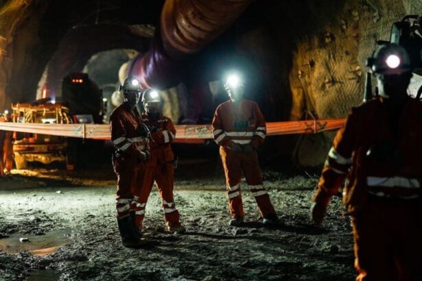 Codelco presenta a integrantes del Grupo de Expertos Internacionales que evaluará la seguridad en El Teniente