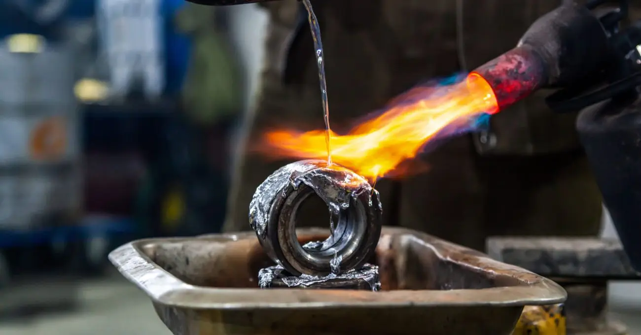 Reducción a 5.600 toneladas en déficit del mercado mundial de plomo