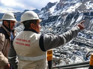 Retos y oportunidades en formalización minera: reflexiones del constitucionalista Samuel Abad